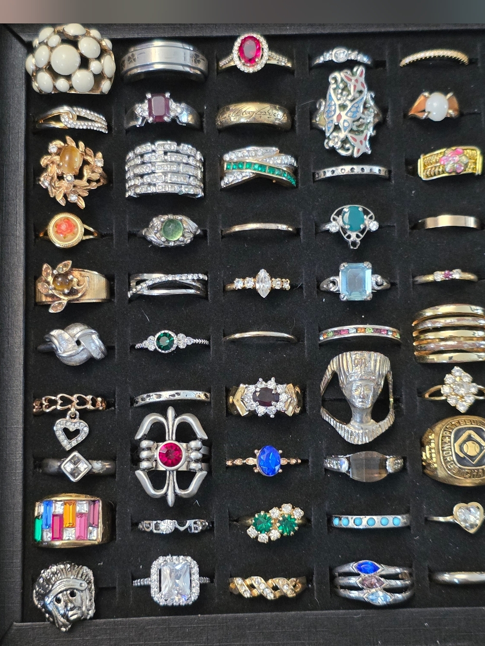 83 Piece Vintage Costume Ring Lot Bundle Estate - Picture 3 of 16